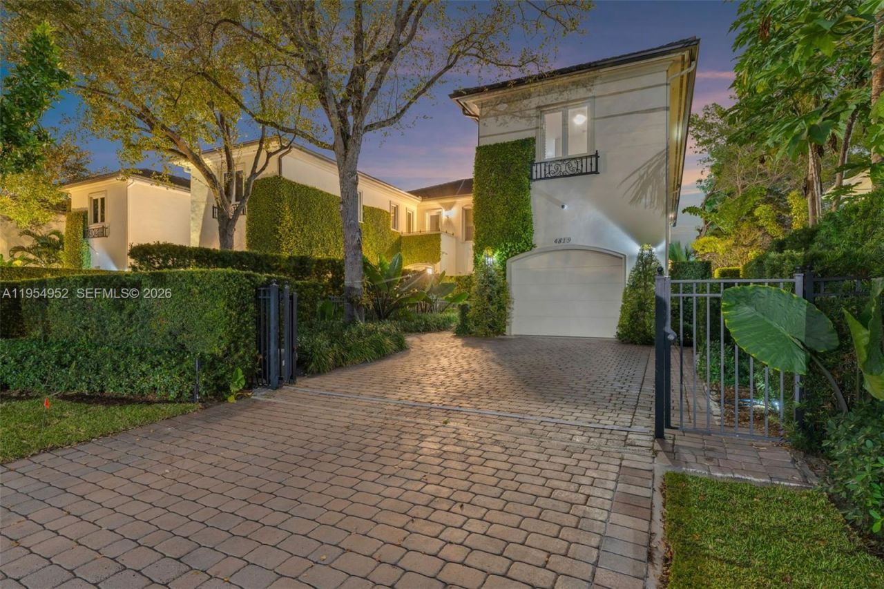 4819 University Drive, Coral Gables, FL 33146 Photo