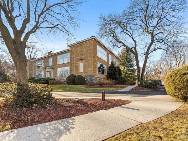 520 Ashford Avenue, Unit 18, Ardsley, NY 10502