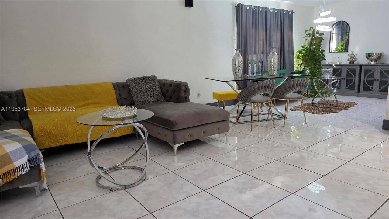 12320 SW 39th St, Miami, FL 33175 Photo