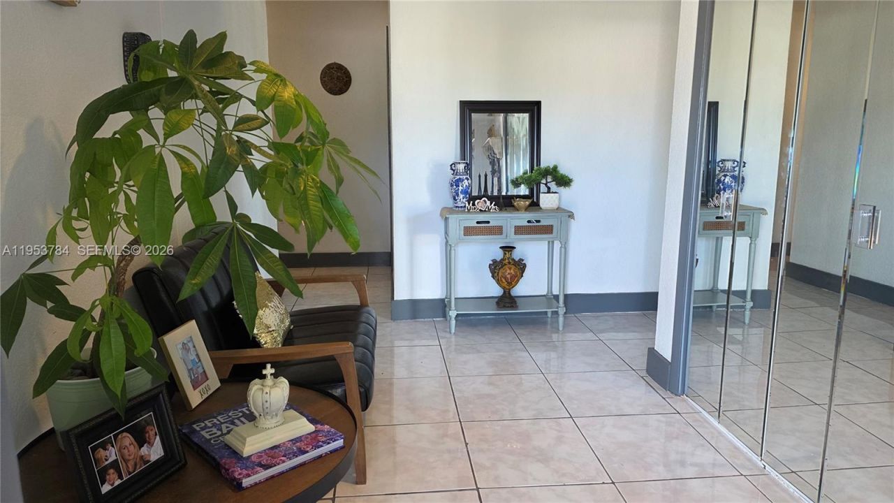 12320 SW 39th St, Miami, FL 33175 Photo