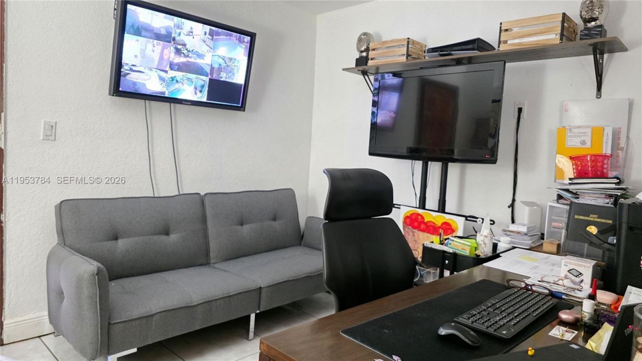 12320 SW 39th St, Miami, FL 33175 Photo