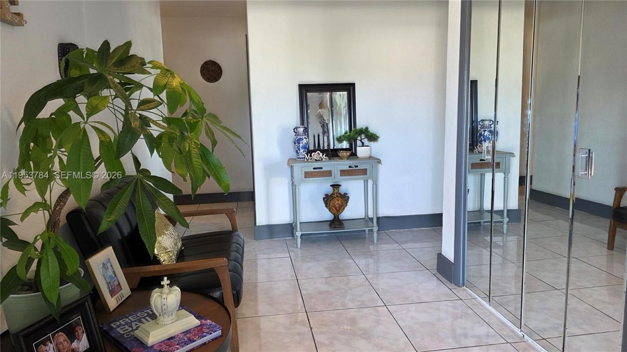 12320 SW 39th St, Miami, FL 33175 Photo