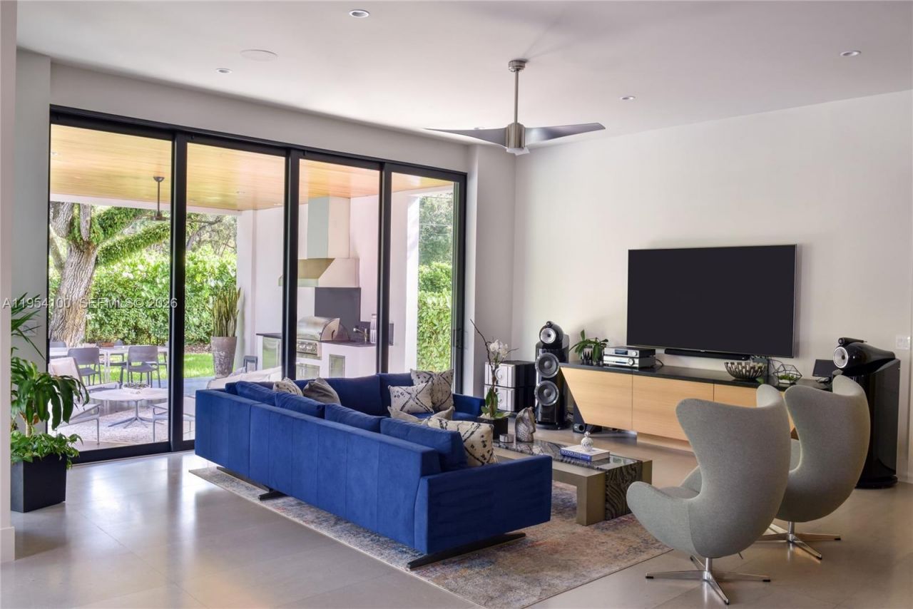 11050 SW 69th Ave , Pinecrest, FL 33156 Photo