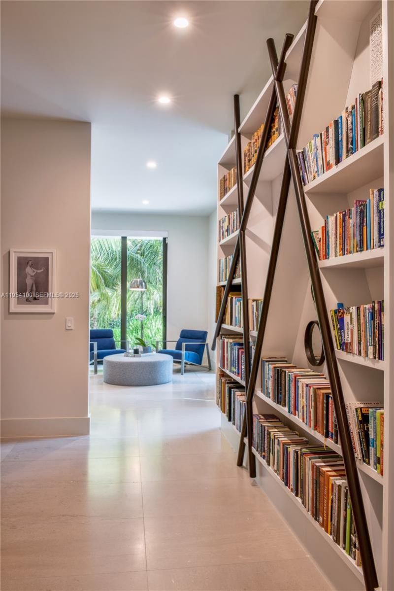 11050 SW 69th Ave , Pinecrest, FL 33156 Photo