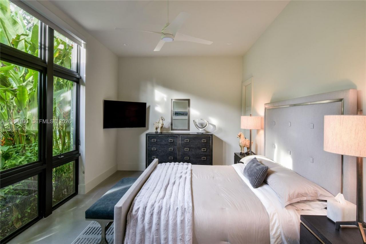 11050 SW 69th Ave , Pinecrest, FL 33156 Photo