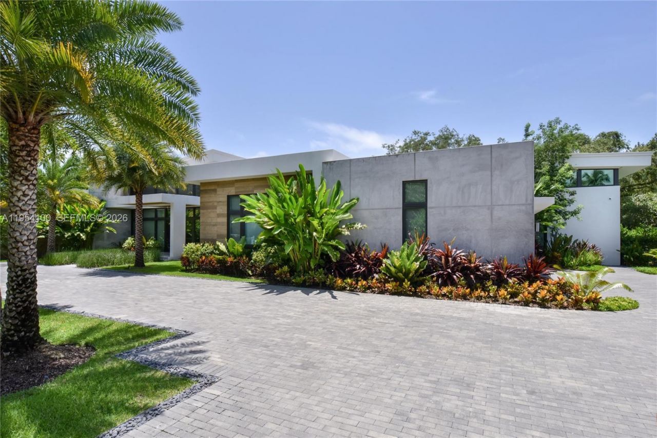 11050 SW 69th Ave, Pinecrest, FL 33156 Photo