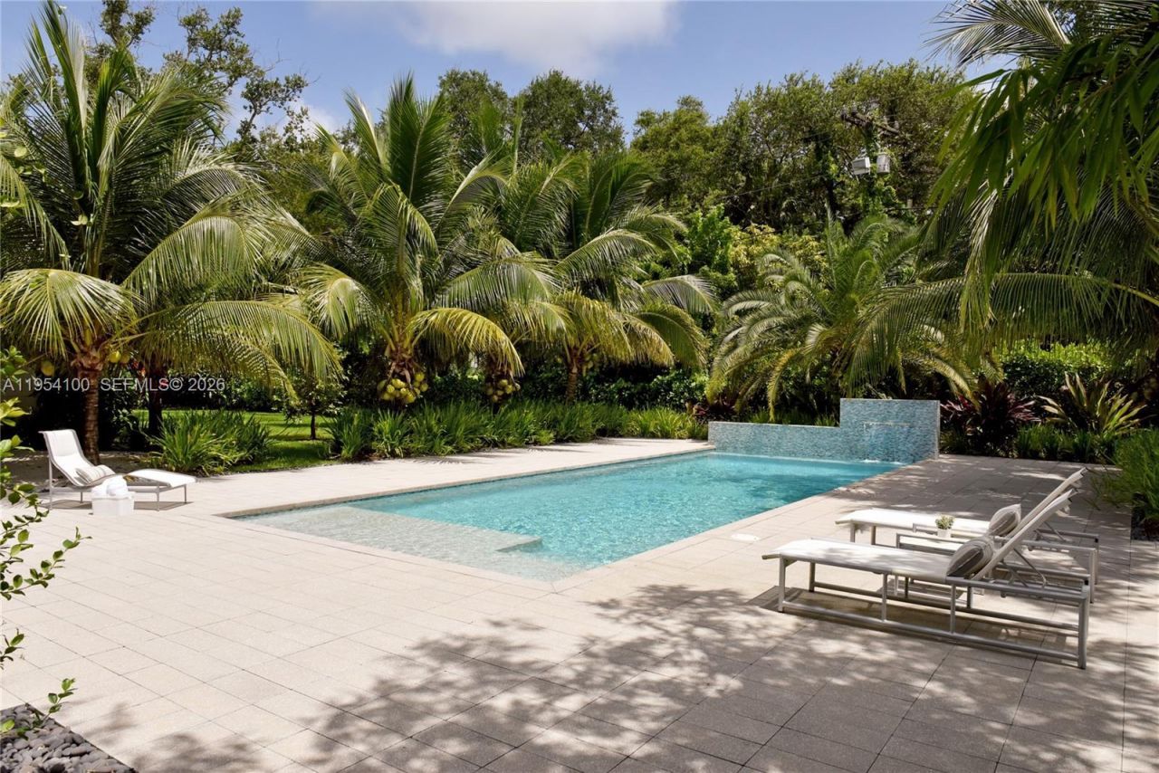 11050 SW 69th Ave, Pinecrest, FL 33156 Photo