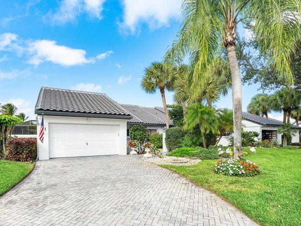 71 Windsor Circle, Boynton Beach, FL 33436