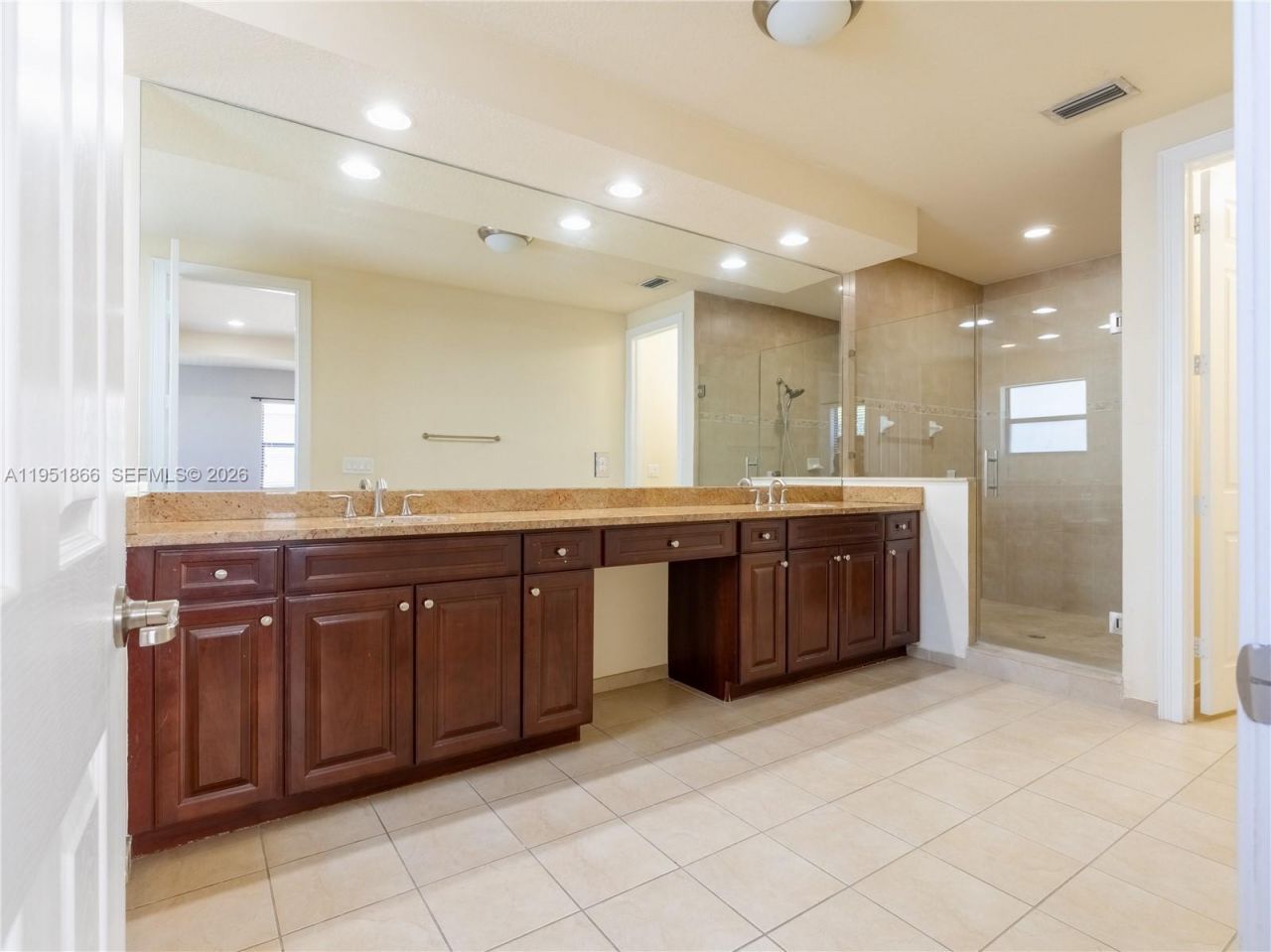 9895 NW 87th Ter, Unit 9895, Doral, FL 33178 Photo