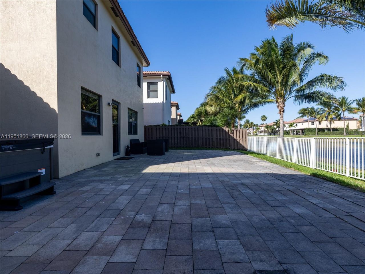 9895 NW 87th Ter, Unit 9895, Doral, FL 33178 Photo