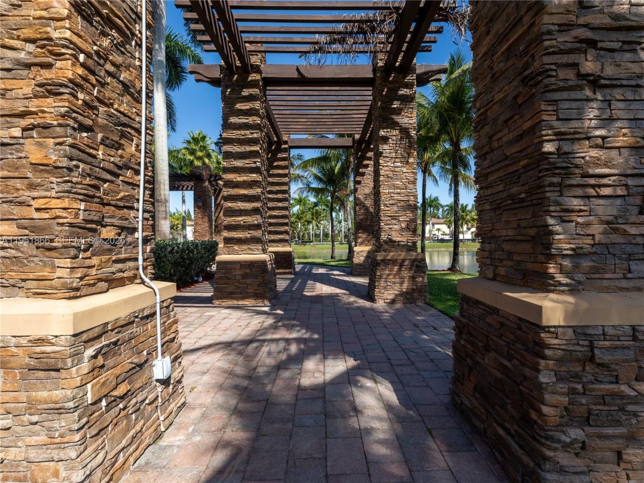 9895 NW 87th Ter, Unit 9895, Doral, FL 33178 Photo