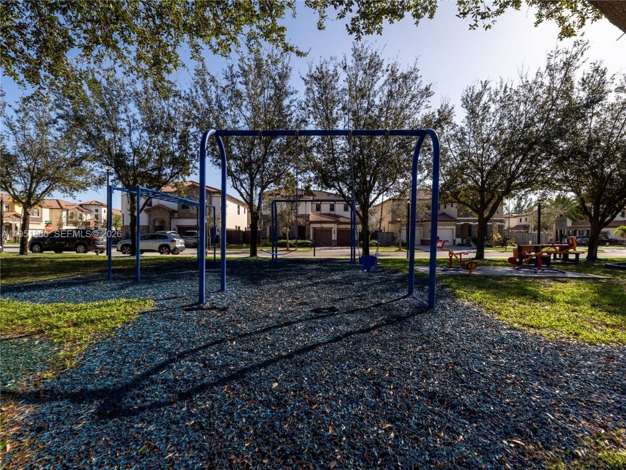 9895 NW 87th Ter, Unit 9895, Doral, FL 33178 Photo