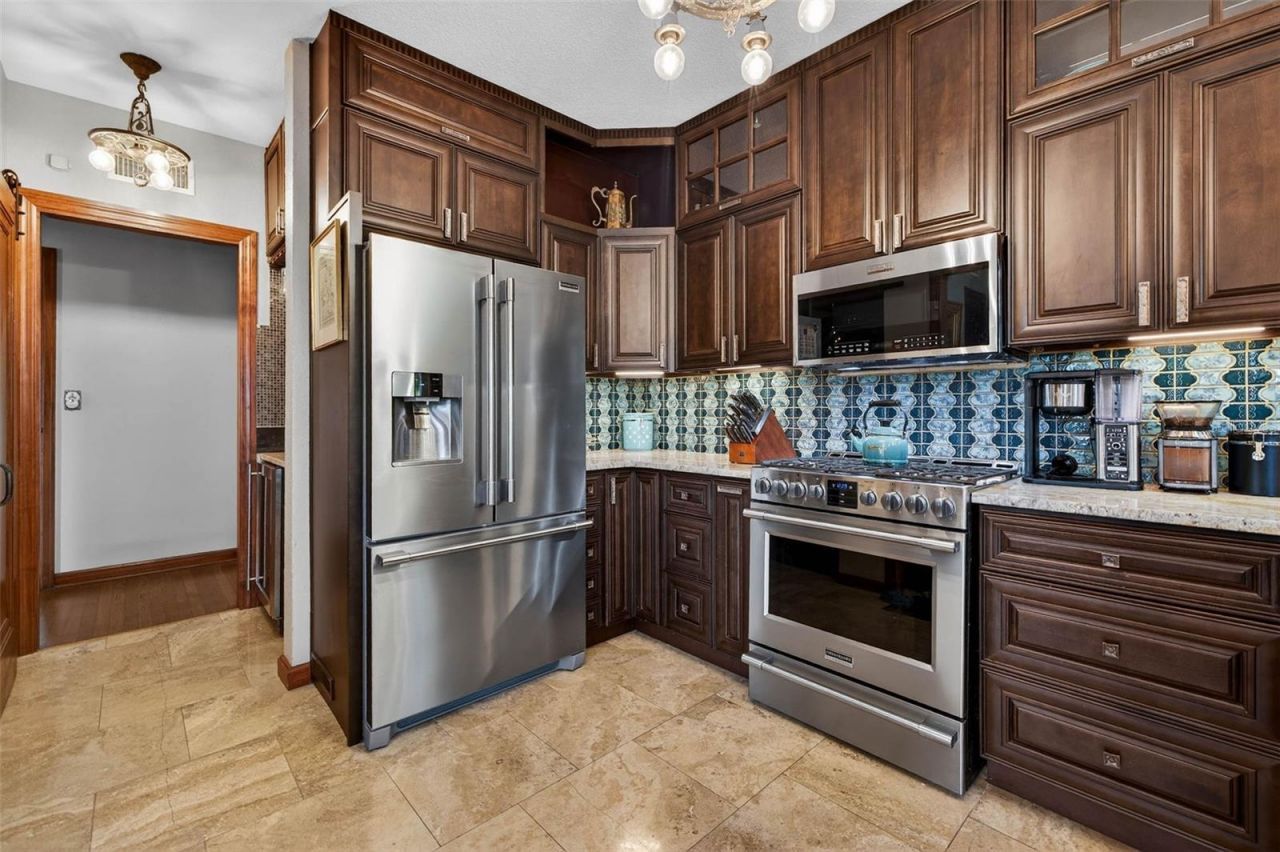 1431 22nd Avenue N, Saint Petersburg, FL 33704 Photo