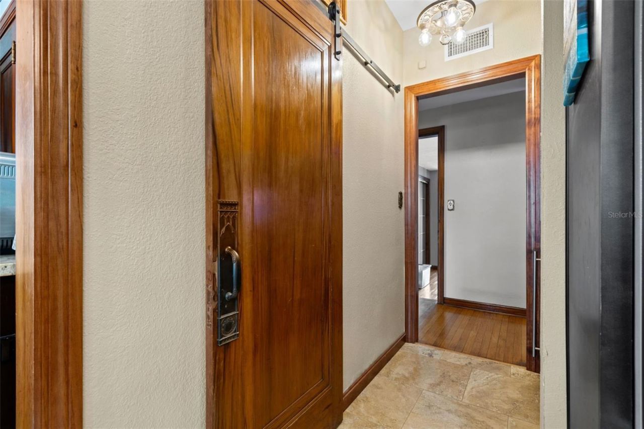 1431 22nd Avenue N, Saint Petersburg, FL 33704 Photo