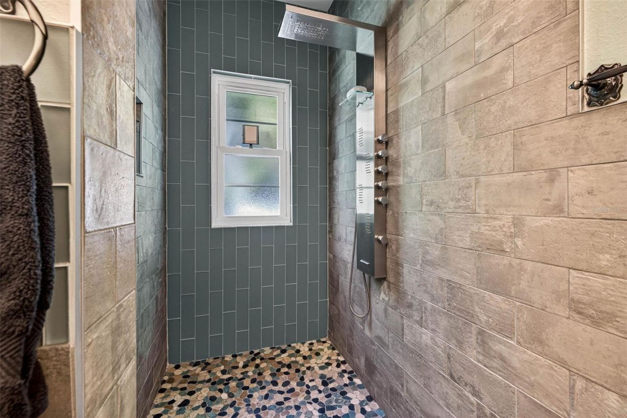 1431 22nd Avenue N, Saint Petersburg, FL 33704 Photo