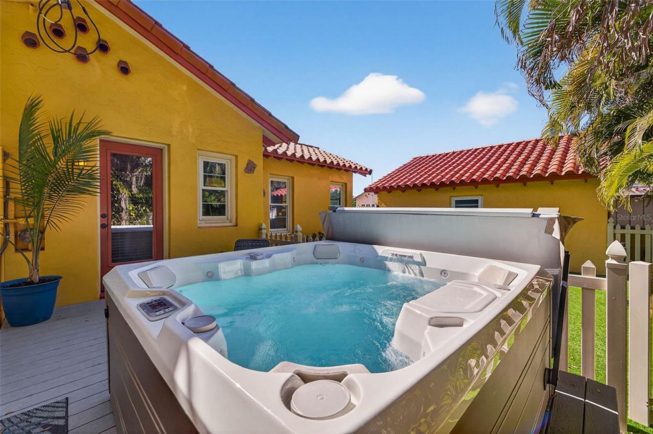 1431 22nd Avenue N, Saint Petersburg, FL 33704 Photo