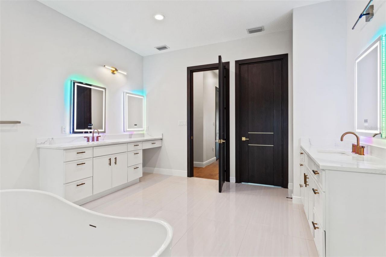 10700 Pontofino Circle, Trinity, FL 34655 Photo