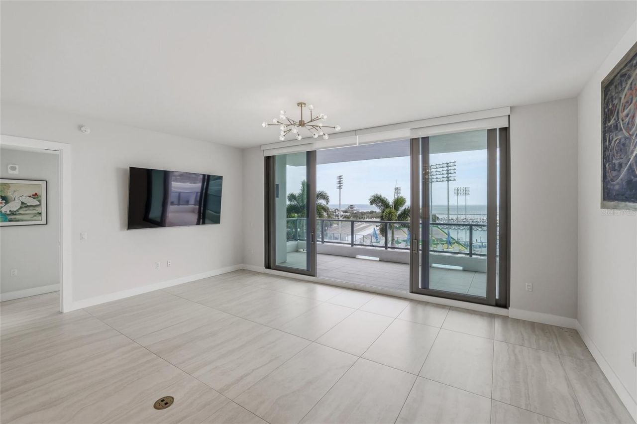 301 1st Street S, Unit 802, Saint Petersburg, FL 33701 Photo