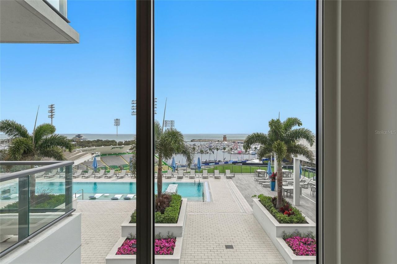 301 1st Street S, Unit 802, Saint Petersburg, FL 33701 Photo