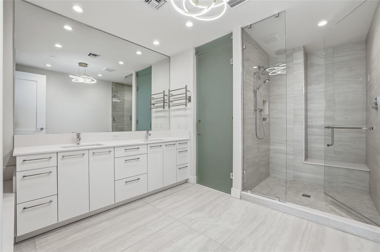 301 1st Street S, Unit 802, Saint Petersburg, FL 33701 Photo