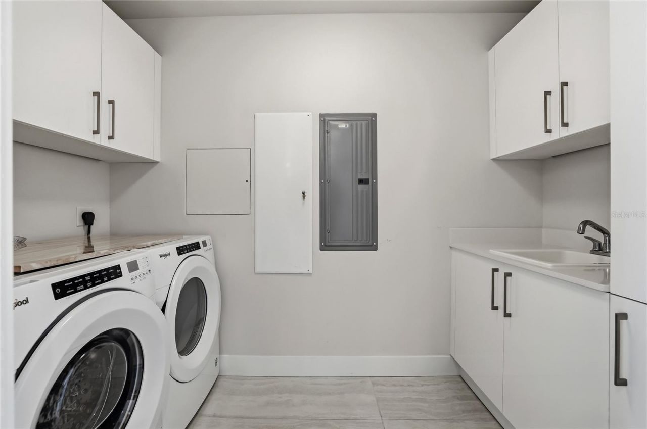 301 1st Street S, Unit 802, Saint Petersburg, FL 33701 Photo