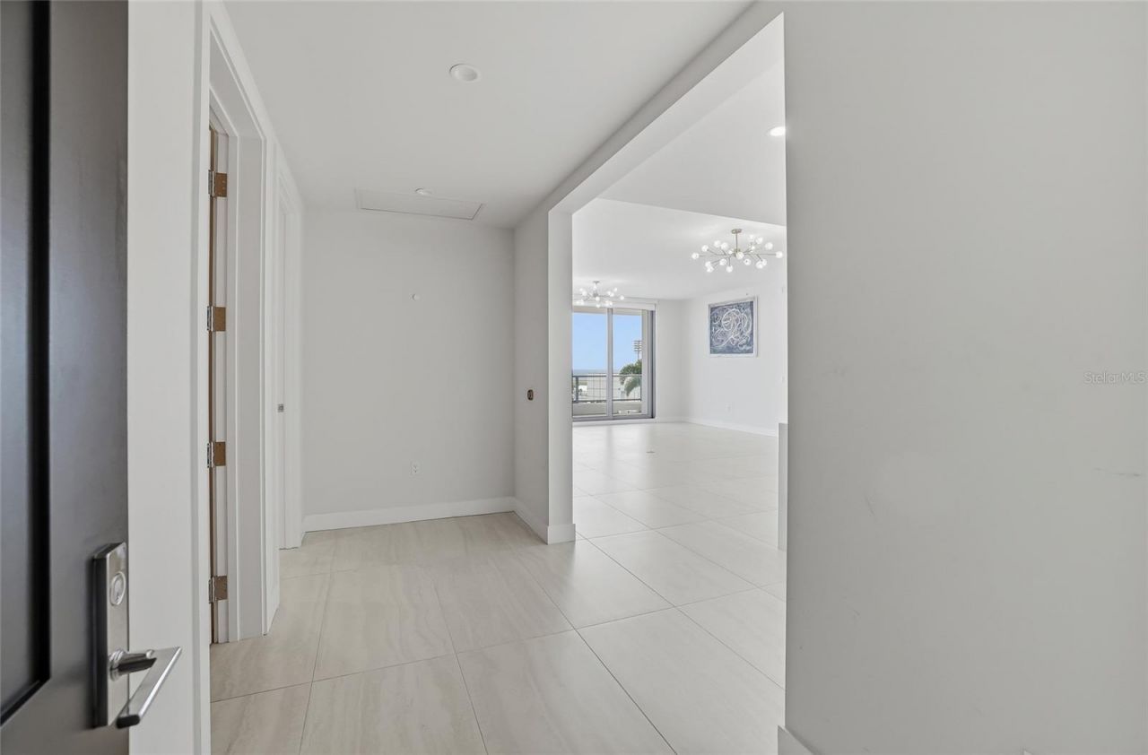 301 1st Street S, Unit 802, Saint Petersburg, FL 33701 Photo