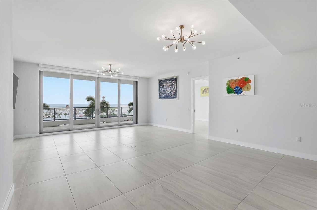 301 1st Street S, Unit 802, Saint Petersburg, FL 33701 Photo