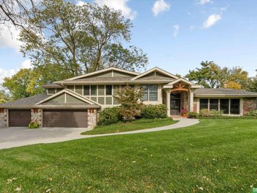 8602 Hickory Street, Omaha, NE 68124