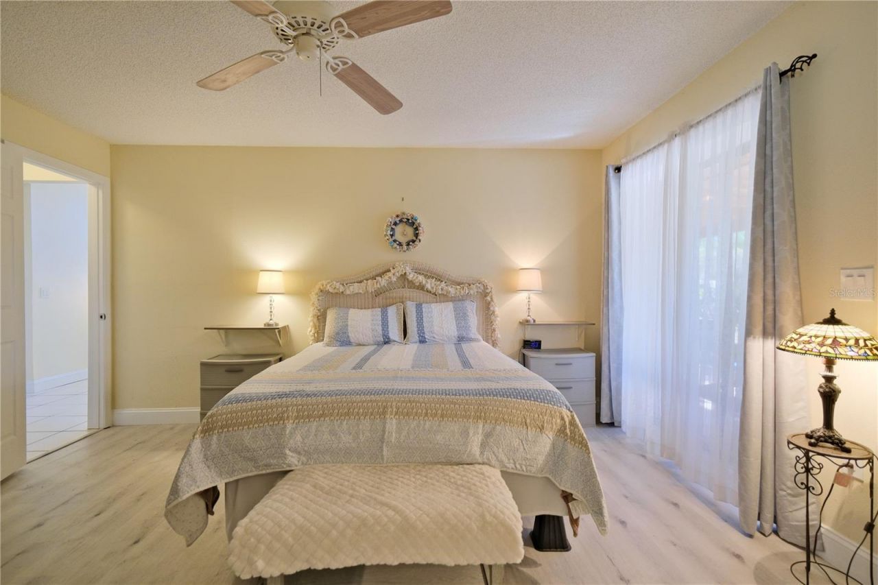 3549 65th Avenue Circle E, Sarasota, FL 34243 Photo