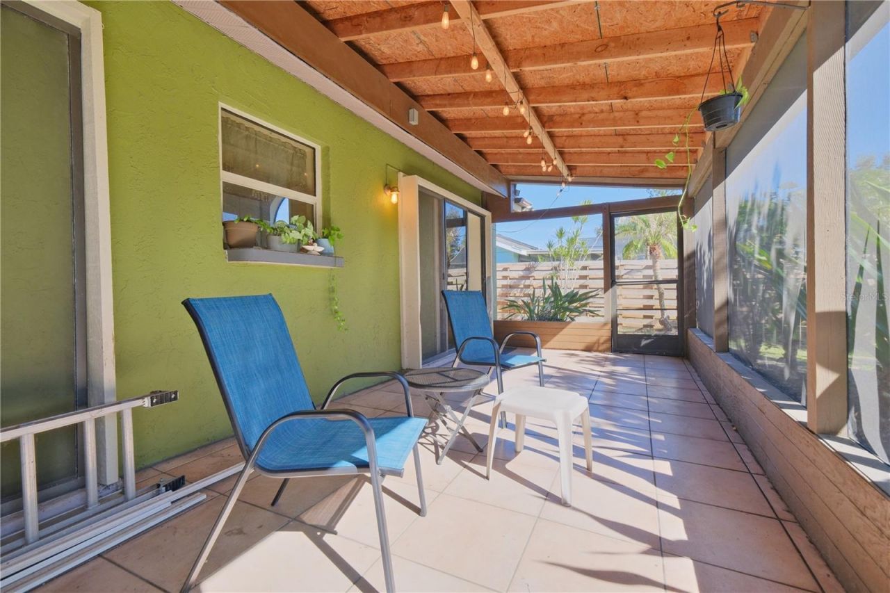 3549 65th Avenue Circle E, Sarasota, FL 34243 Photo