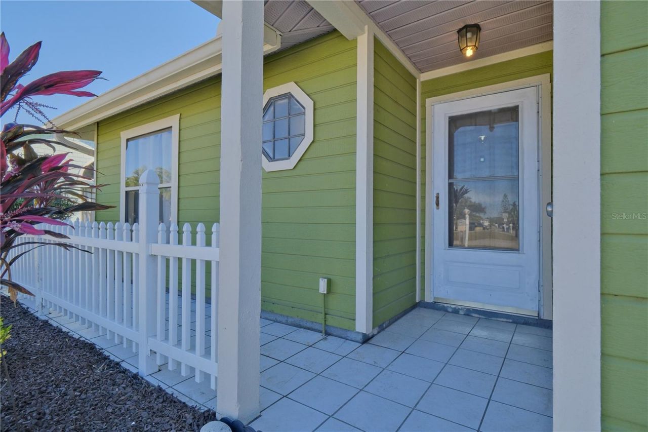 3549 65th Avenue Circle E, Sarasota, FL 34243 Photo