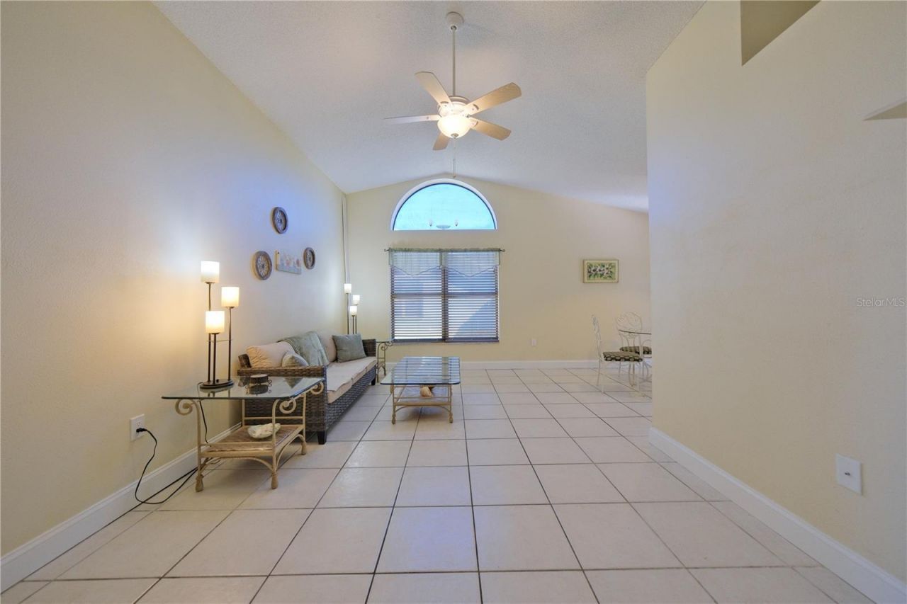 3549 65th Avenue Circle E, Sarasota, FL 34243 Photo
