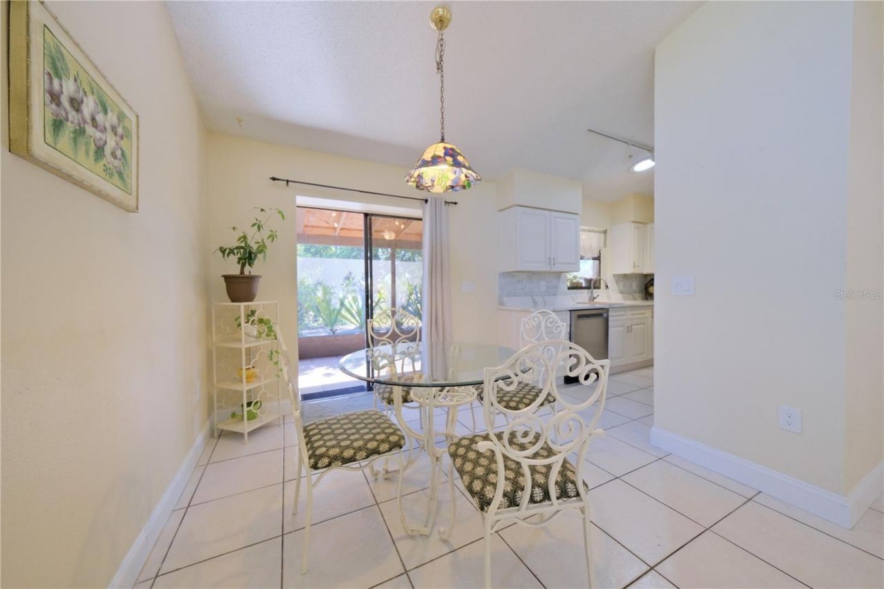 3549 65th Avenue Circle E, Sarasota, FL 34243 Photo