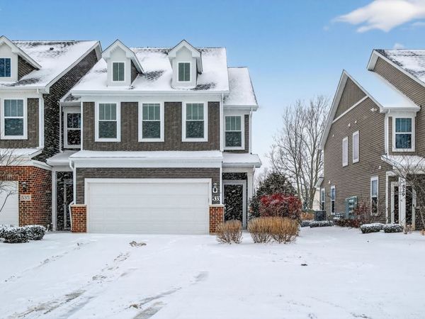 533 Watercress Drive, Aurora, IL 60504