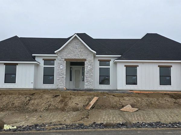 17244 Triple Crown Pl, Caldwell, ID 83607