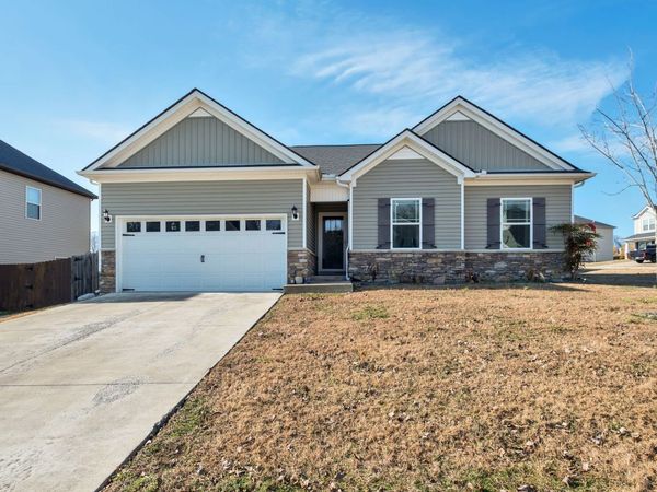 744 Garland Dr, Hermitage, TN 37076