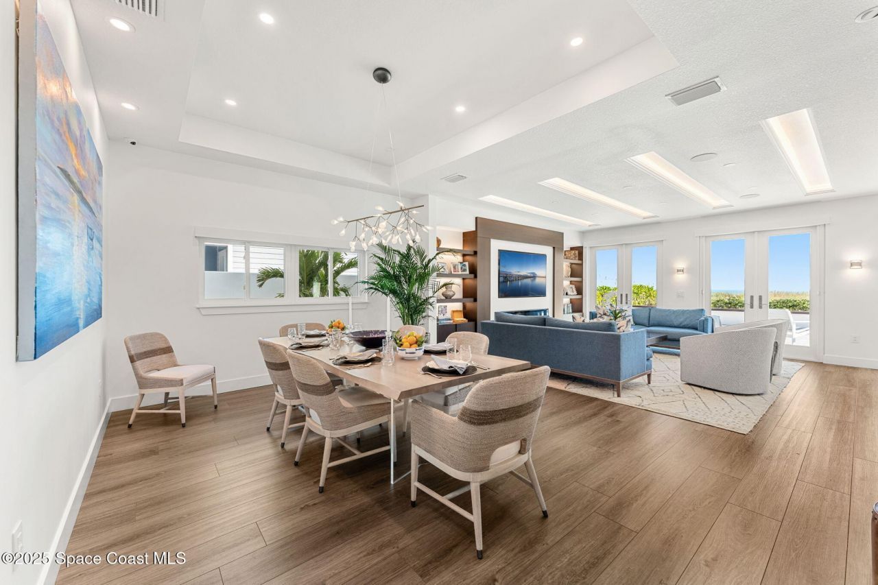 1081 S Atlantic Avenue, Cocoa Beach, FL 32931 Photo