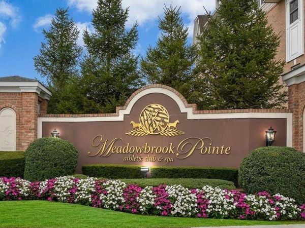 568 Pacing Way, Unit 568, Westbury, NY 11590