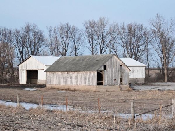 2039 140th St, Hazleton, IA 50641