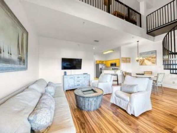 4507 Furling Lane, Unit 303, Destin, FL 32541