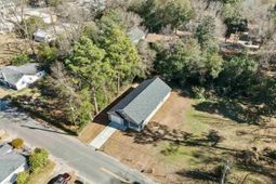 17 S Milton Rd photo 4