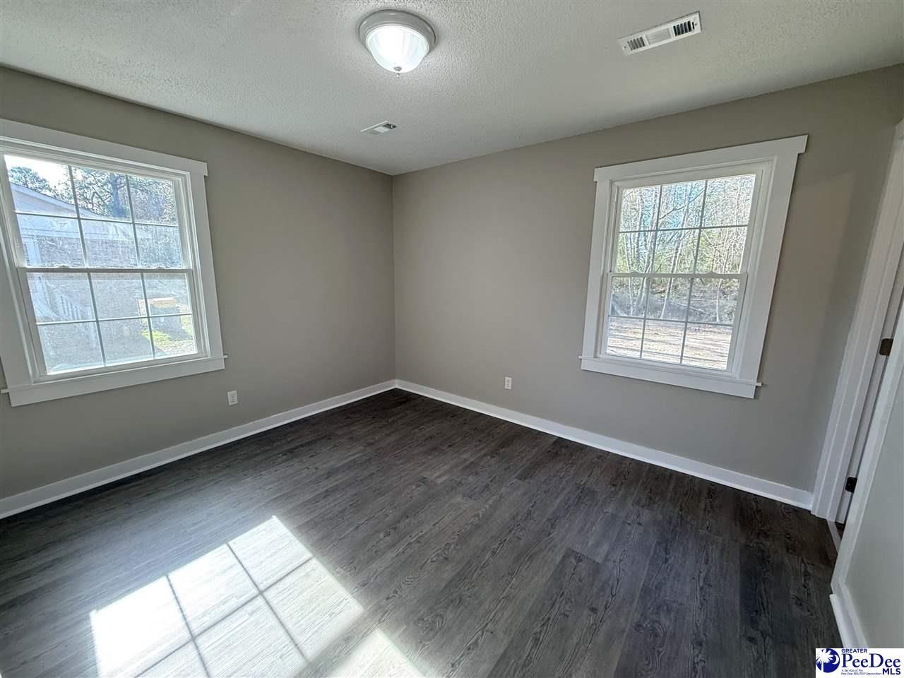 532 Palm Circle Photo 14