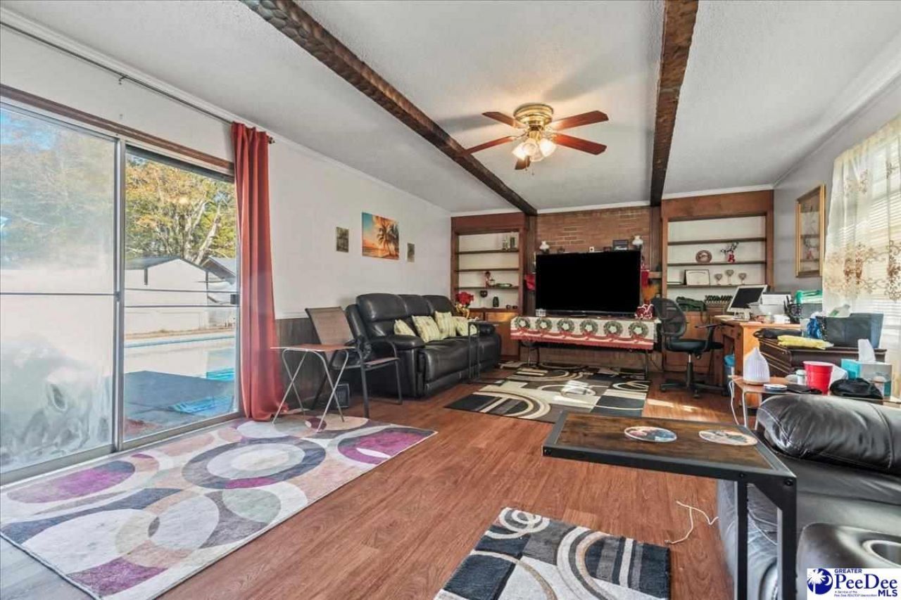 314 Hopkins St Photo 24