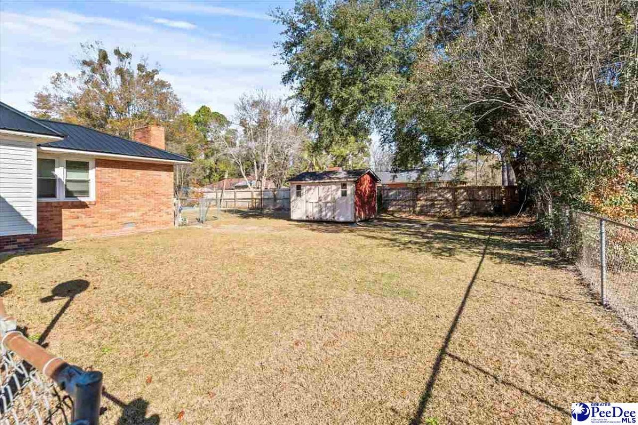 314 Hopkins St Photo 28