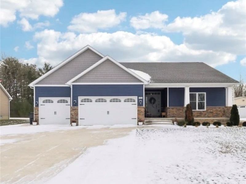 10801 Jackson Meadows Avenue, North Jackson, OH 44451 Photo 1