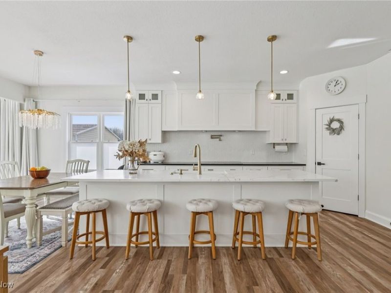 10801 Jackson Meadows Avenue, North Jackson, OH 44451 Photo 11