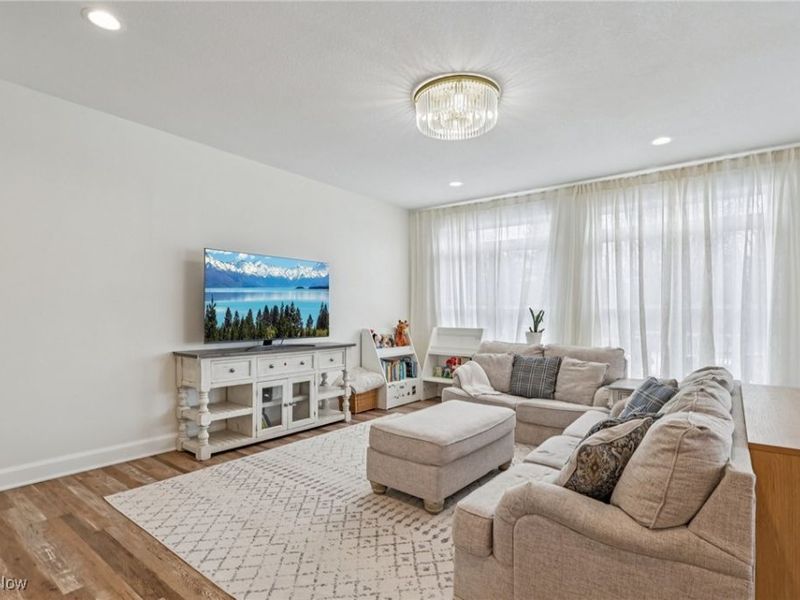 10801 Jackson Meadows Avenue, North Jackson, OH 44451 Photo 4