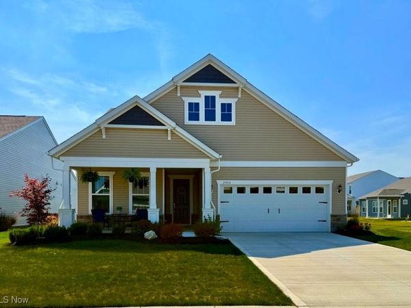 23551 St Andrews Drive, Columbia Station, OH 44028