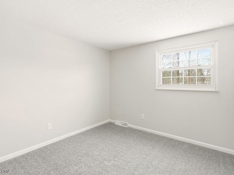 8800 Lawton Drive, Macedonia, OH 44056 Photo 21