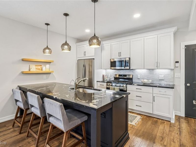 2074 W 33rd Street, Cleveland, OH 44113 Photo 11